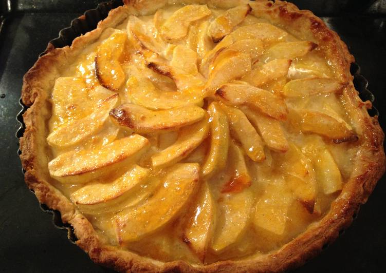 Steps to Make Homemade Apple Custard Tart