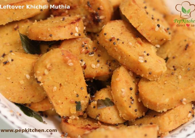 Leftover Khichdi Muthia / Steamed Dumpling