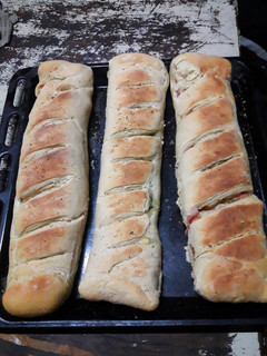 Una foto de Pan casero relleno 👩🍳🥖🧀