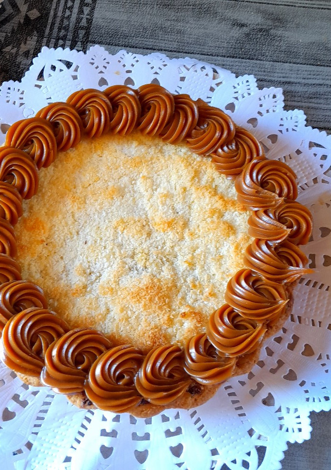 Una foto de Tarta de coco y dulce de leche!!!💣