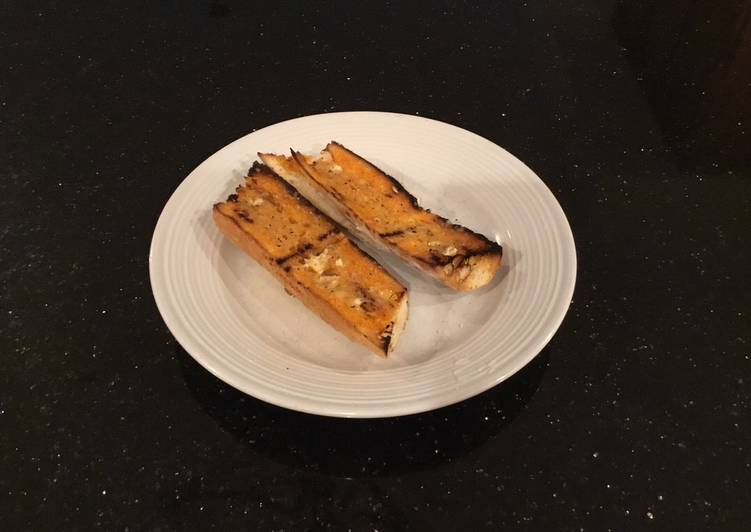 Recipe of Award-winning Grilled Garlic Bread