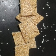 Til chikki A picture of Til chikki.