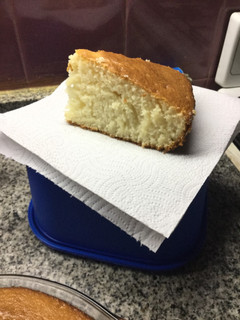 Una foto de Bizcochuelo esponjoso, fácil y rápido