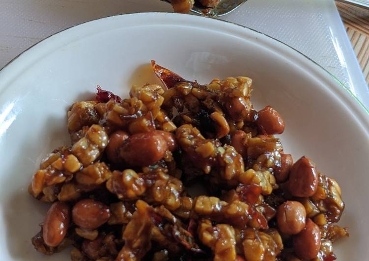 Orek tempe kering pedas