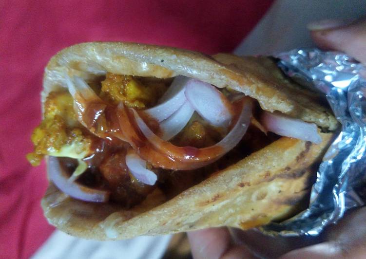 Chicken kathi roll