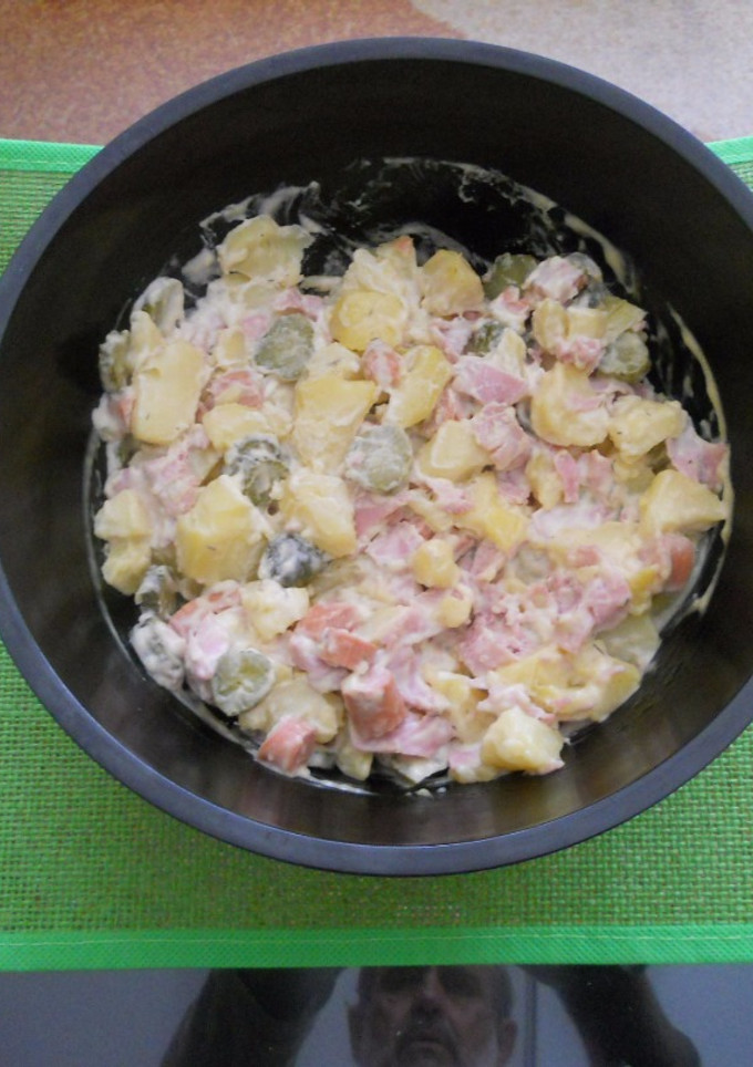 Una foto de ENSALADA DE PATATA (kartoffesalat)