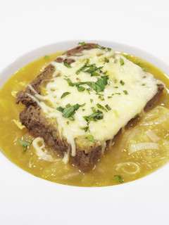 Una foto de Sopa de puerro y patata