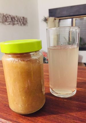 Una foto de Zumo y mermelada de 🍎 y canela