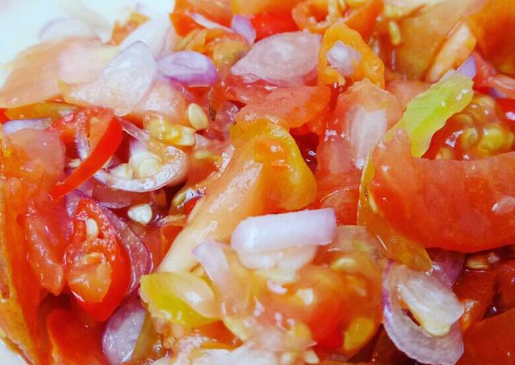 Cara Memasak Sambal tomat matah ala aku yang Nikmat