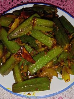 अचारी भिंडी (Achari Bhindi recipe in hindi) रेसिपी मुख्य फोटो