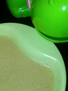 Una foto de Sopa ligera de verduras y pollito cocido (apta para bebés)