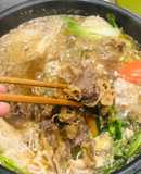 冬阴牛丼