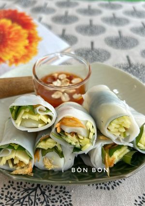 Hình của món Phở Cuốn Trứng Cút Sa Tế Mỡ Hành.