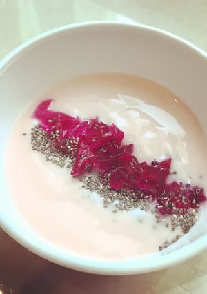 Foto resep Strawberry yoghurt bowl
