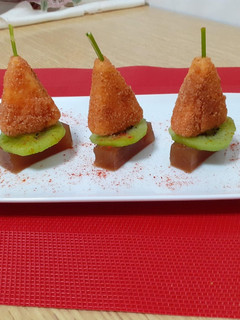 Una foto de Mini arbolitos de Navidad