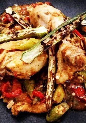 Foto de Frango com Quiabos Grelhados