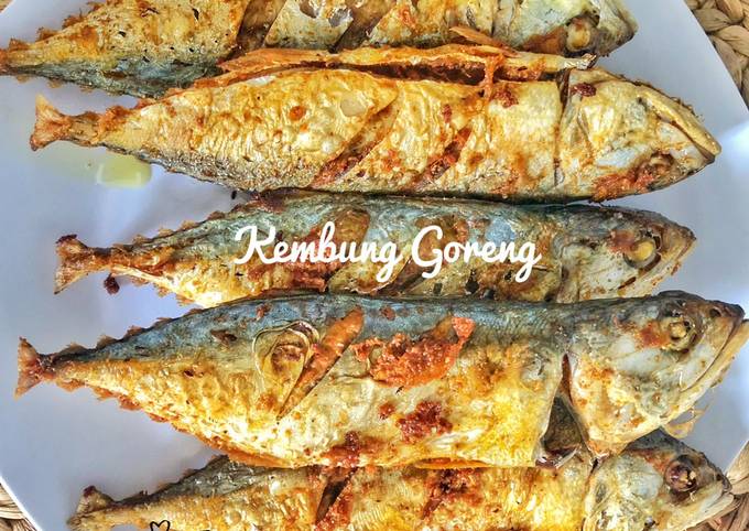 Resep Ikan Kembung Goreng Oleh R H - Cookpad