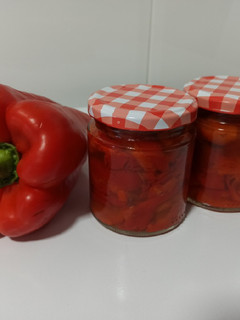 Una foto de OLLA GM : Pimientos asados
