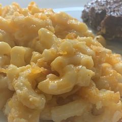 A picture of Macaroni and Cheese.