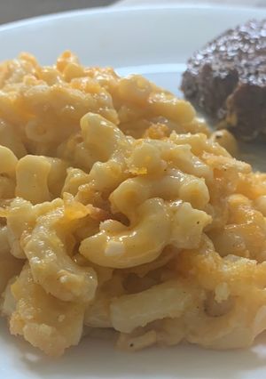 A picture of Macaroni and Cheese.