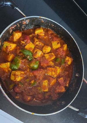 A picture of Kadai paneer (jain).