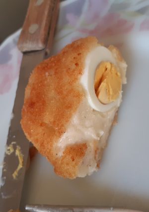 Foto principal de Huevos de codorniz en bechamel