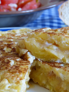 Una foto de Tortilla de patatas rápida