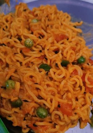 मसाला मैगी (masala maggi recipe in Hindi) रेसिपी मुख्य फोटो