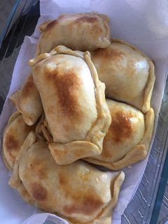 Una foto de Empanadas Camarón Queso al Horno