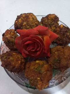 ફલાફલ (Falafal Recipe In Gujarati) રેસીપી મુખ્ય ફોટો