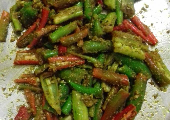 Recipe of Perfect Green chilli pickle