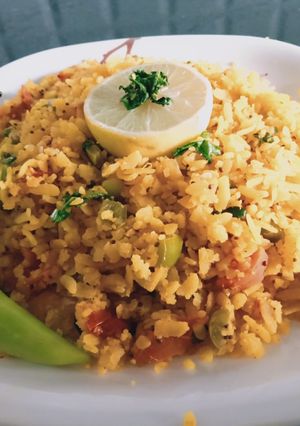 A picture of Vegetable poha.