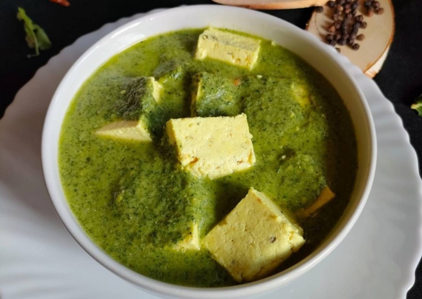 Golden Paneer with green dip