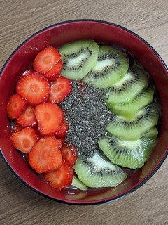 Foto de Açaí na tigela com frutas