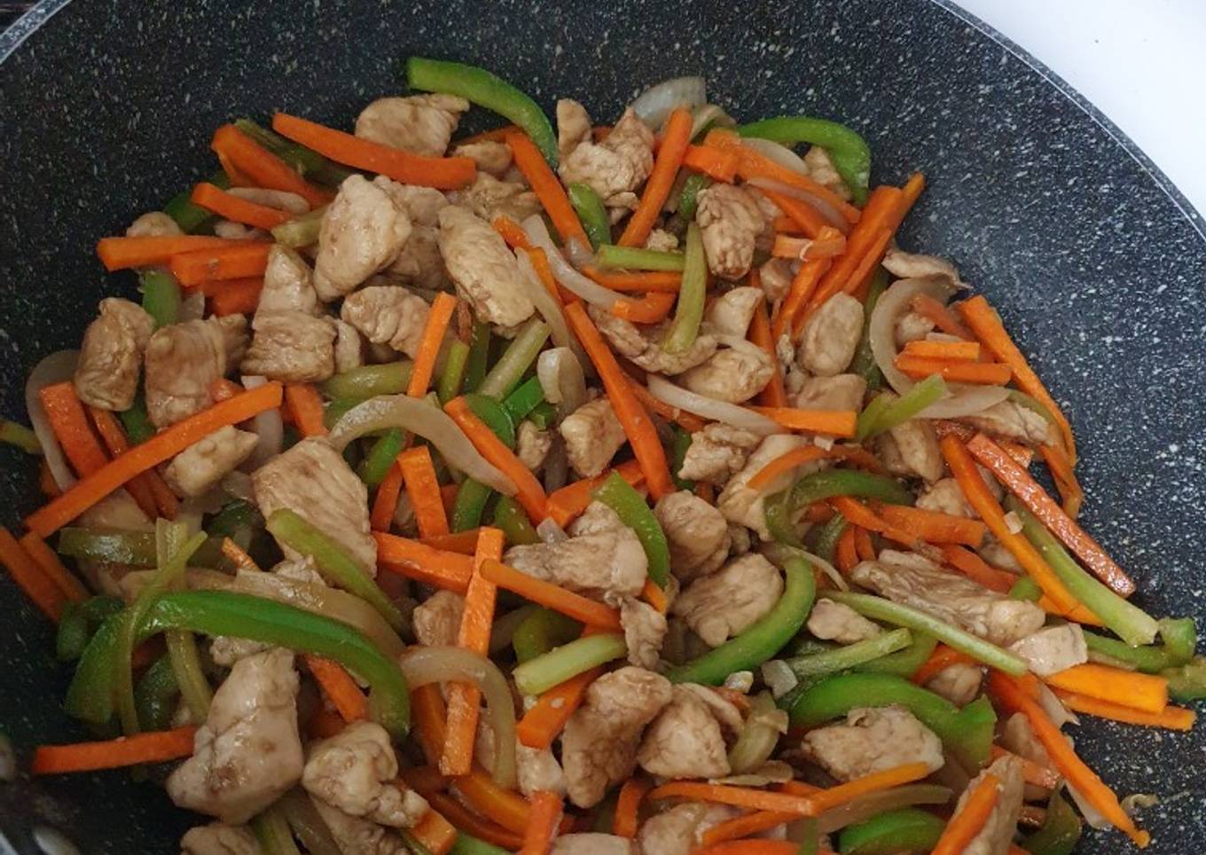 Pollo con vegetales
