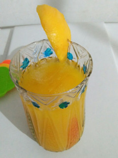 મેંગો ફ્રુટી (Mango frooti recipe in gujarati) રેસીપી મુખ્ય ફોટો