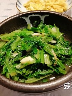 蒜香a菜{簡單料理} 的食譜成品照片