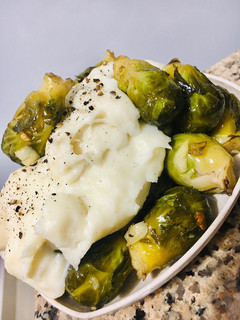 Una foto de SALTEADO DE REPOLLITOS DE BRUSELA 🤗😋😋😋🤩