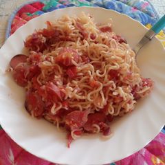 A picture of Indomei with sausage.
