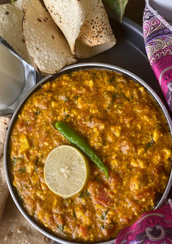 પનીર ભુર્જી (Paneer Bhurji Recipe In Gujarati) રેસીપી મુખ્ય ફોટો
