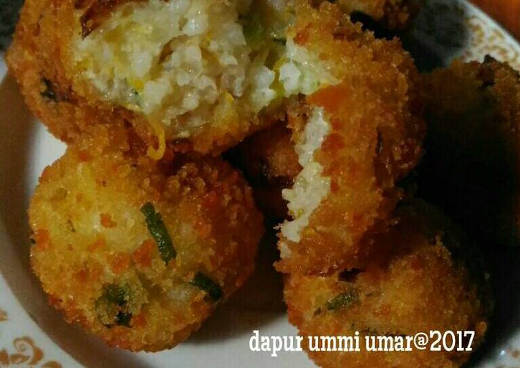 Bahan Bola bola nasi | Cara Masak Bola bola nasi Yang Sedap