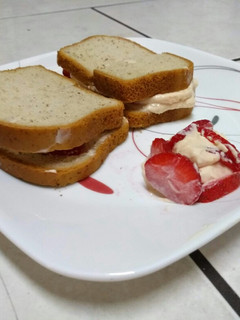A picture of Strawberry cream cheese sandwich.