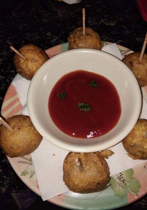 A picture of Potatoes and rice lollipop.