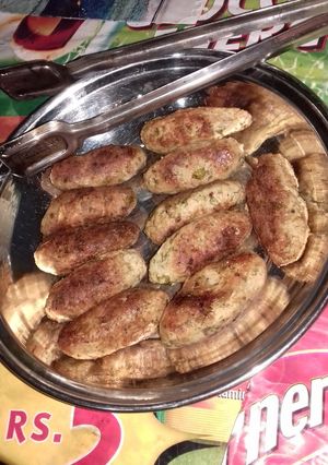 A picture of Gola kabab.