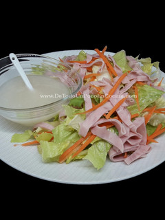 Una foto de Ensalada con salsa china