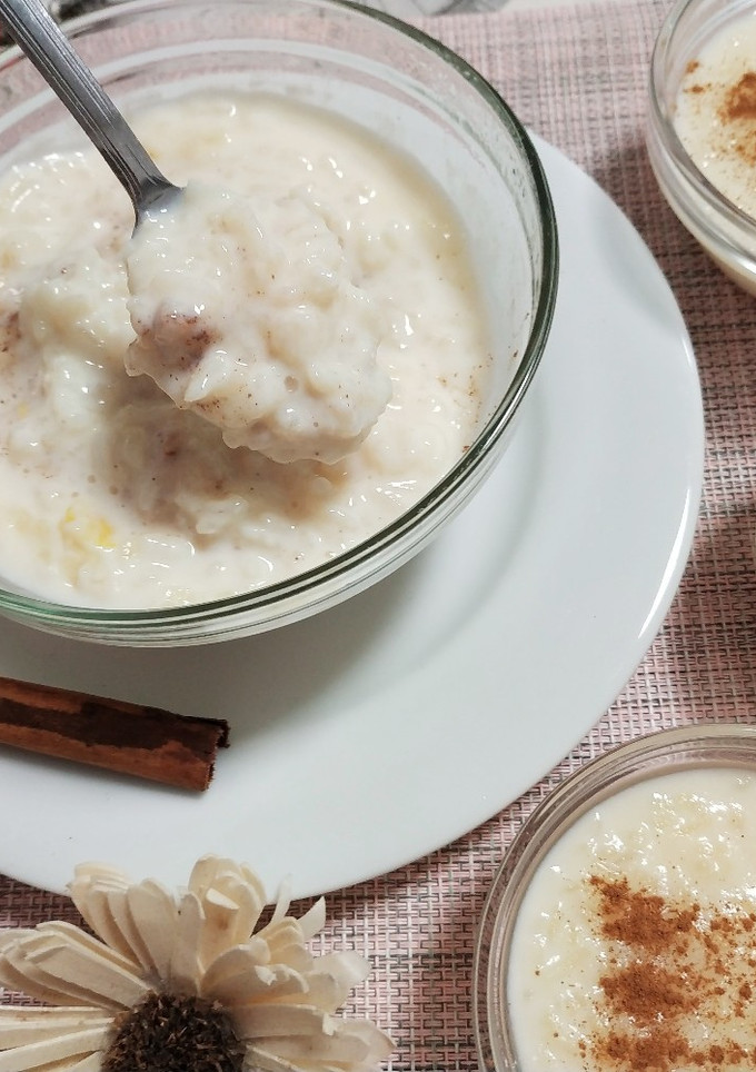 Una foto de Arroz con leche cremoso con esencia de vainilla
