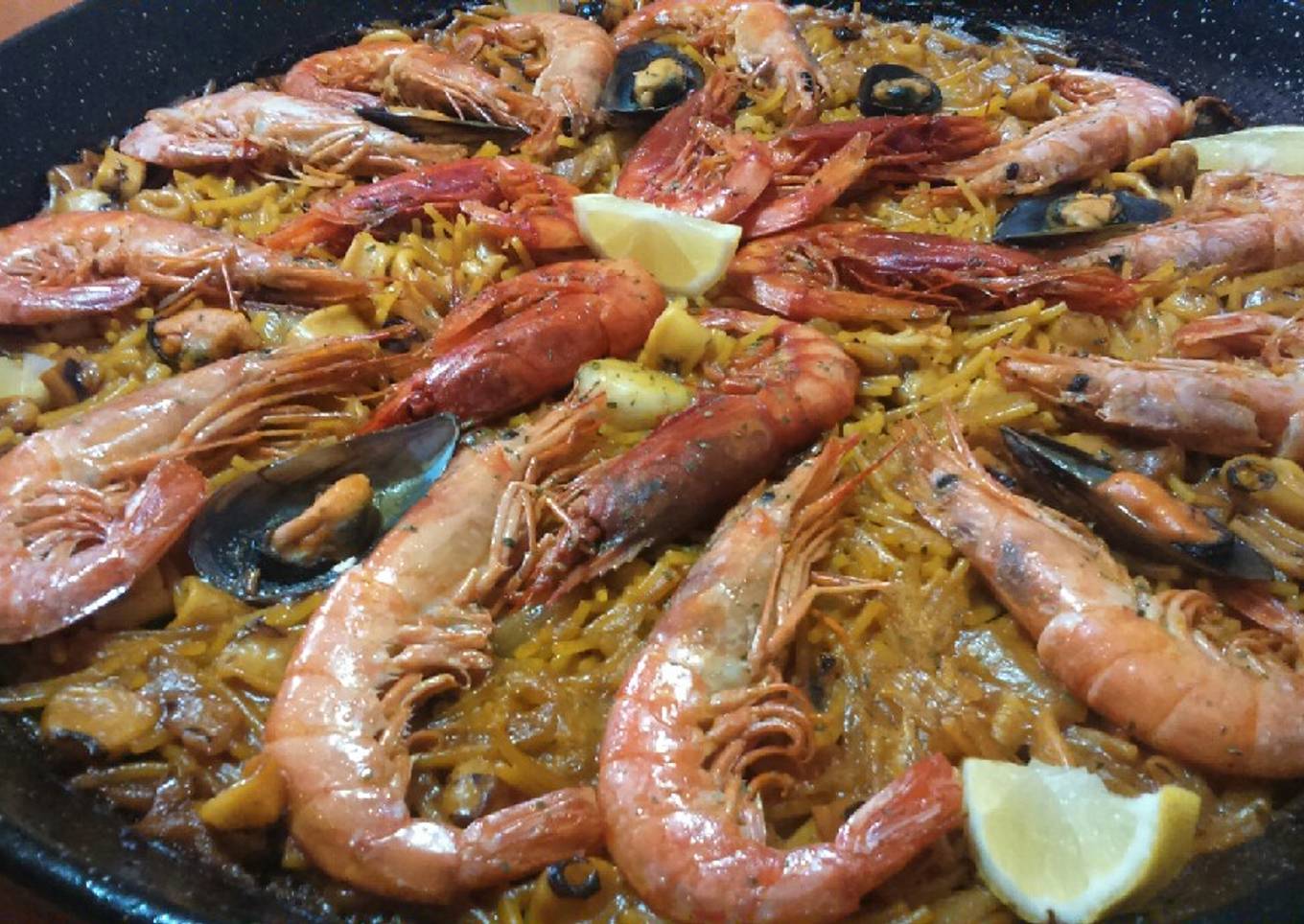 Fideuá de marisco