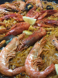 Una foto de Fideuá de marisco