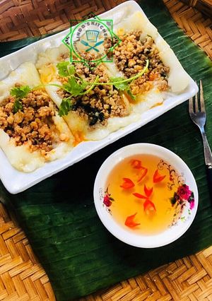Hình của món Bánh nậm xứ Huế.