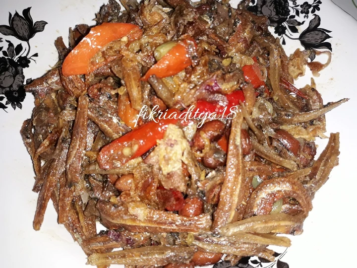 Langkah Gampang Membikin Resep Tumis Teri Kacang yang Uenak Anti Ribet, Mantap